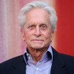 Hollywoodzki gwiazdor wydaje wspomnienia. Zdradzi jakieś tajemnice?