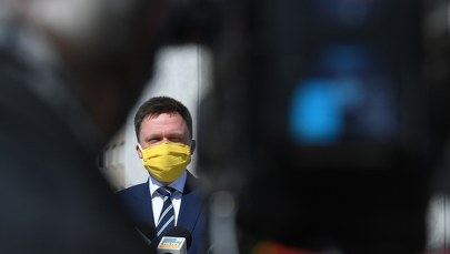 Hołownia: Decyzję, czy wycofam się z kandydowania, podejmę 6-7 maja