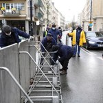 Hołownia: Tej nocy znikną barierki sprzed Sejmu