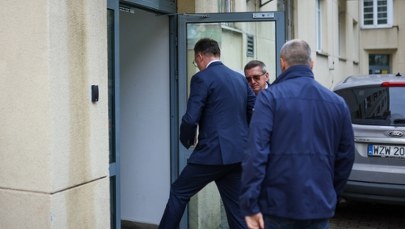 Hołownia w prokuraturze. Przesłuchanie przerwane