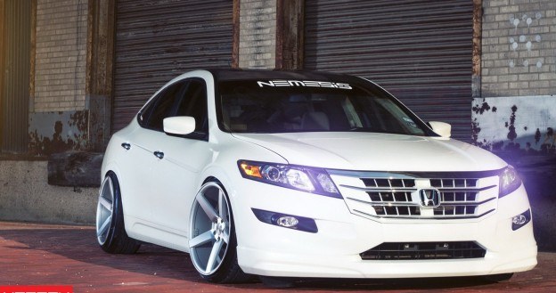 Honda Accord Crosstour z felgami Vossen /Vossen