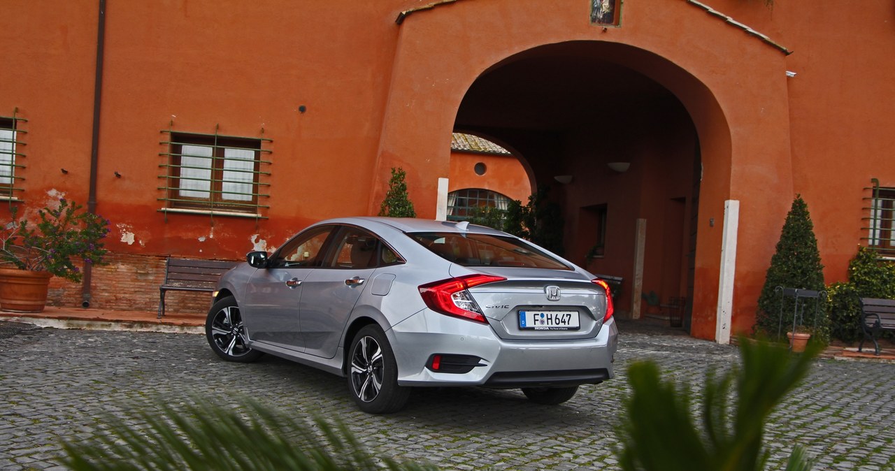 Honda Civic 1.6 i-DTEC /INTERIA.PL