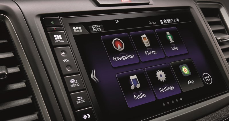 Honda CR-V przy okazji liftingu otrzyma również nowy system infotainment /Informacja prasowa