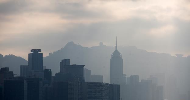 Hongkong tonie w śmieciach, bo Chiny ich nie chcą /EPA