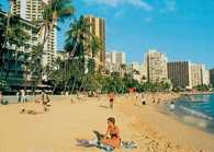 Honolulu,  plaża Waikiki /Encyklopedia Internautica