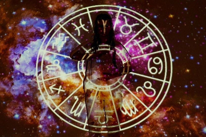 Horoskop tygodniowy /@mikhail-nilov /pexels.com