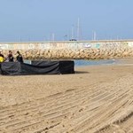 Horror na plaży w Hiszpanii. Znaleziono zwłoki dziecka bez głowy