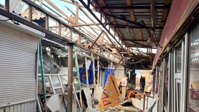 Horror w Nikopolu. Rosyjskie drony uderzyły w targowisko, są zabici