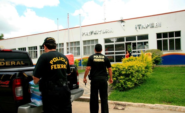 Horror w podstawówce. Nastolatek zaatakował dzieci nożem, 9-latek nie żyje