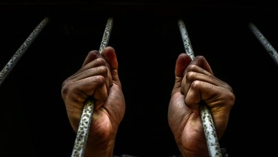 Horror w Radomiu. 19-latek okrutnie znęcał się nad ciężarną partnerką