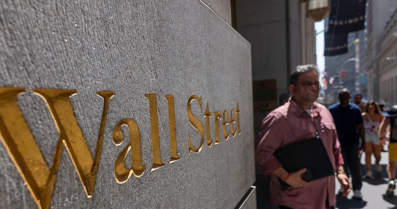 Hossa na Wall Street i GPW. Czasy są niepewne, a indeksy i tak rosną. /SPENCER PLATT / GETTY IMAGES NORTH AMERICA /AFP