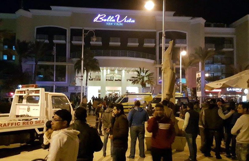 Hotel Bella Vista w Hurghadzie, w którym doszło w piątek do zamachu terrorystycznego /STRINGER /EPA