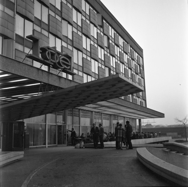 Hotel Cracovia na zdj. z 1968 r. /Stanisław Dąbrowiecki /PAP