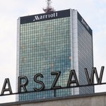 Hotel Marriott znika z wieżowca w centrum Warszawy