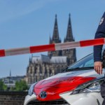 Hotele, szpitale, szkoły. Gigantyczna ewakuacja w Kolonii  