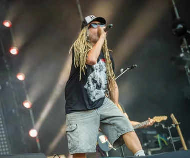 Houk na kolejnych koncertach po powrocie na Festiwalu w Jarocinie. "Czas płynie, a energia ta sama"