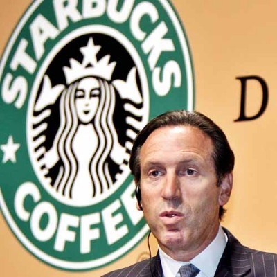 Howard Schultz, prezes Starbucksa /AFP