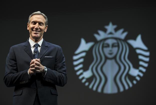 Howard Schultz, prezes Starbucksa /EPA