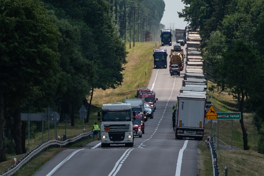 Hrebenne. Przed polsko-ukraińskim przejściem granicznym w Hrebennem /Wojtek Jargiło /PAP
