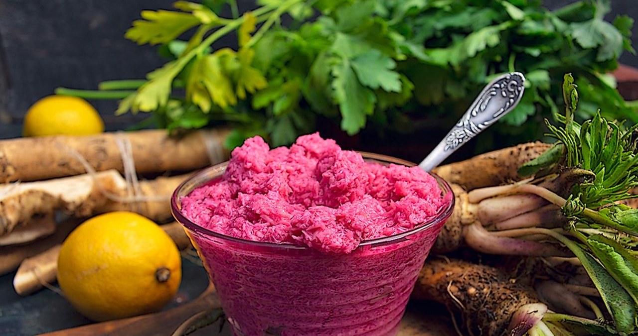 Хрін особливо добре поєднується з буряком - як намазка на хліб і доповнення до м'яса /Domena publiczna