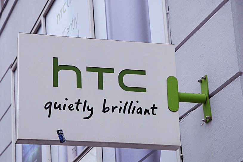 HTC 11 będzie miał dwa aparaty? /123RF/PICSEL