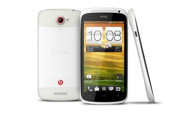 HTC One S jest świetną alternatywą dla większego One x /materiały prasowe