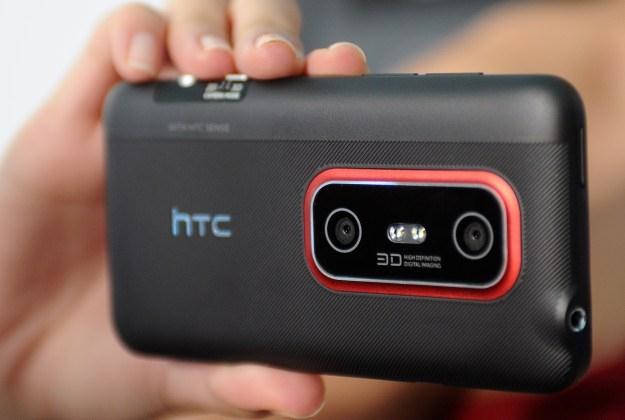 HTC planuje ograniczyć produkcję telefonów /AFP
