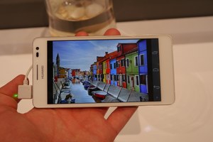 Huawei Ascend P2 - interesujący smartfon za rozsądną cenę