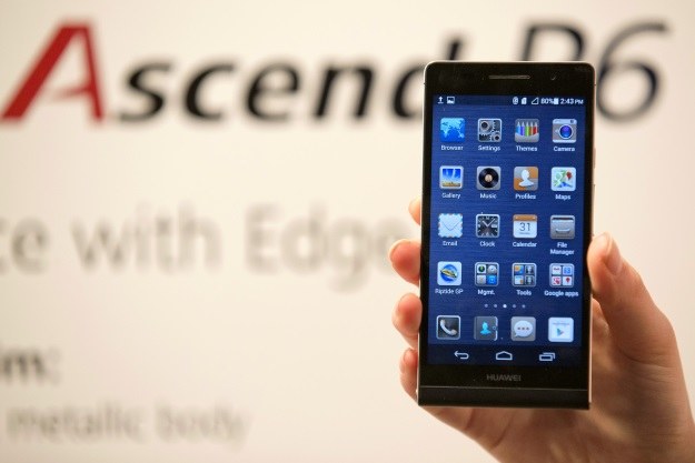 Huawei Ascend P6 to najsmuklejszy smartfon na rynku /AFP