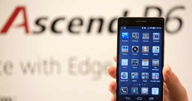 Huawei Ascend P6 to najsmuklejszy smartfon na rynku /AFP