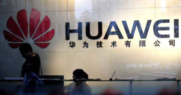 Huawei jest coraz mocniejsze /AFP