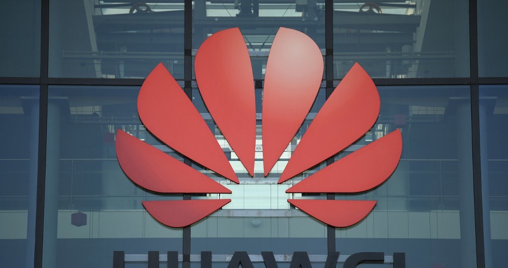 Huawei po raz kolejny otrzymał przedłużenie licencji /AFP