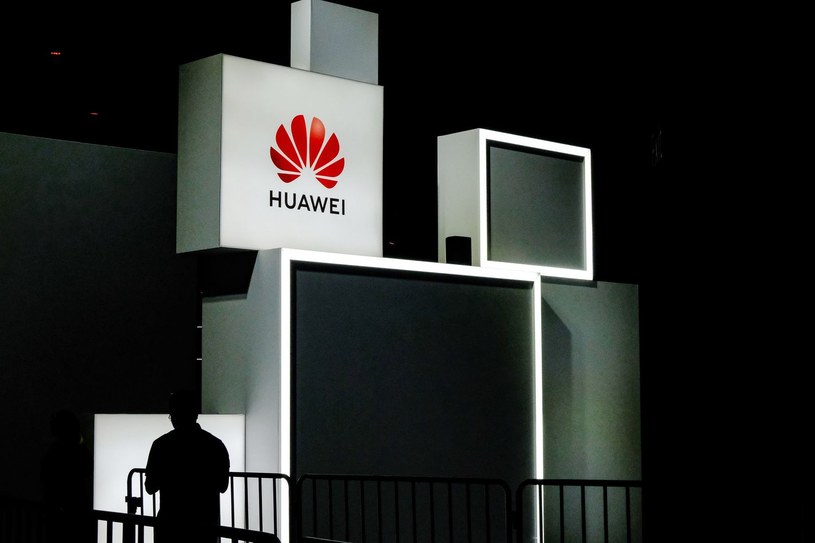 Huawei rozpoczął sprzedaż certyfikowanych smartfonów z drugiej ręki / 	STR   /AFP