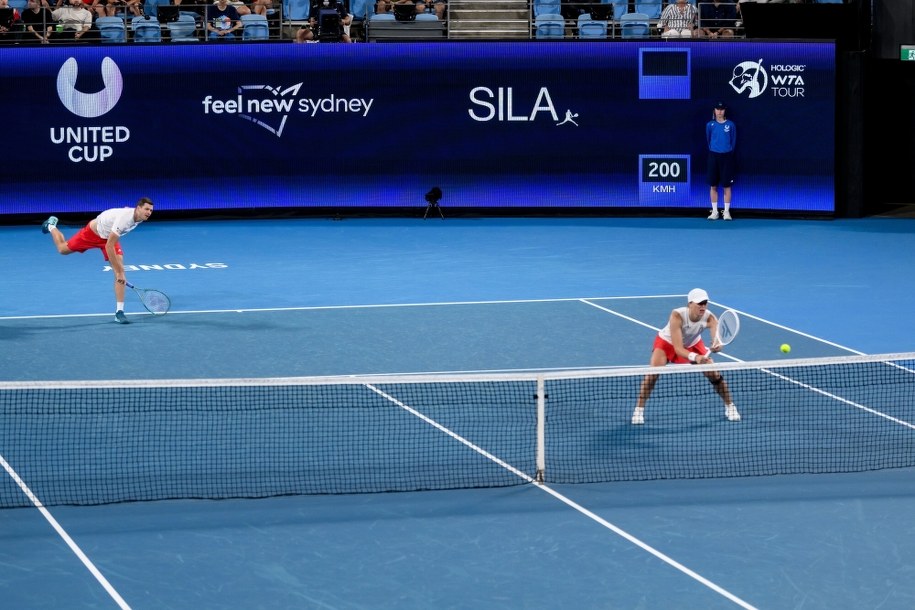 Hubert Hurkacz i Iga Świątek w trakcie finału United Cup /Steven Markham /PAP/EPA