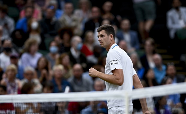 Hubert Hurkacz przechodzi dalej! Sukces Polaka na Wimbledonie