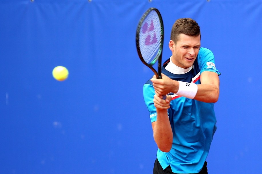 Hubert Hurkacz w meczu 2. rundy mistrzostw Polski z Maksem Kaśnikowskim / 	Andrzej Grygiel    /PAP