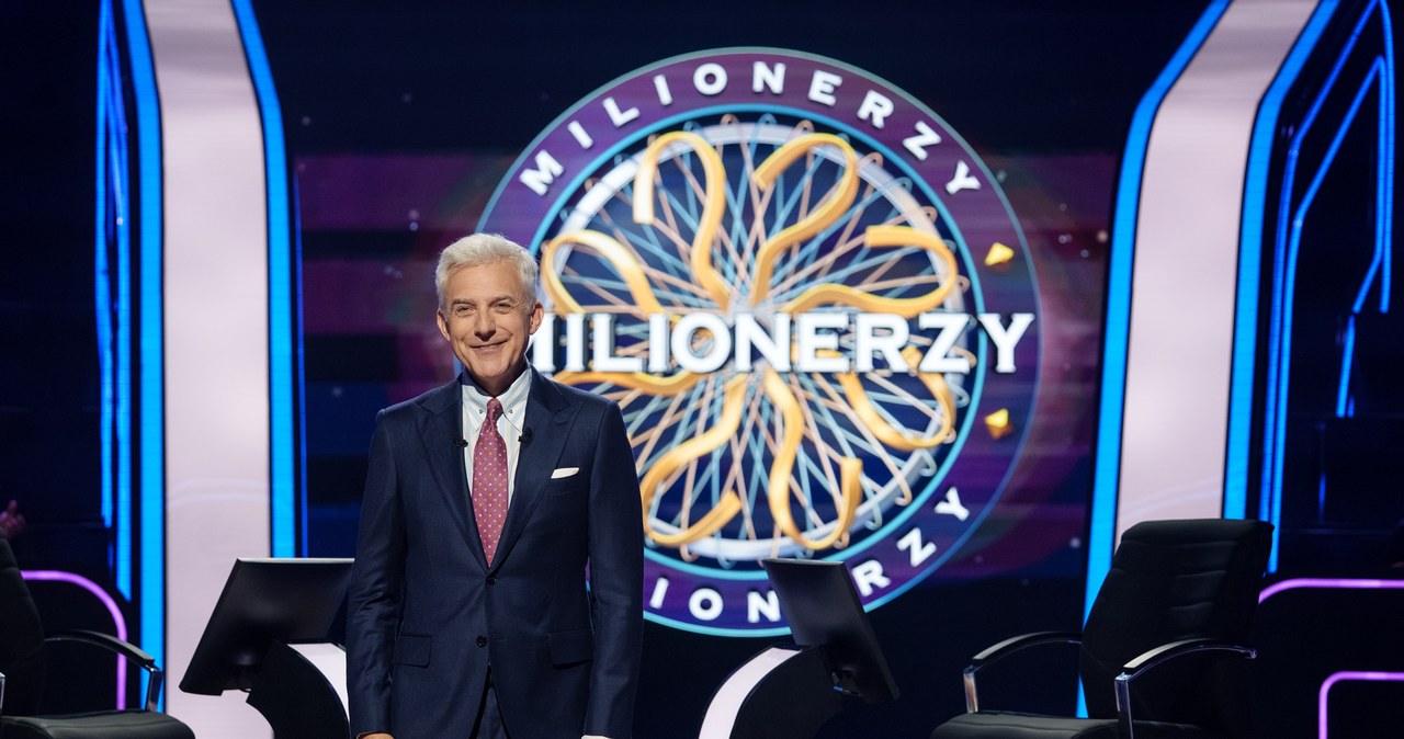 Hubert Urbański w nowym studio "Milionerów" /Polsat /materiały prasowe