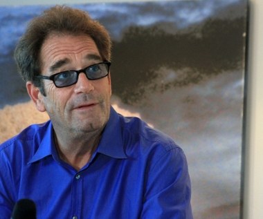 Huey Lewis mówi o swojej utracie słuchu. "W ogóle nie słyszę muzyki"