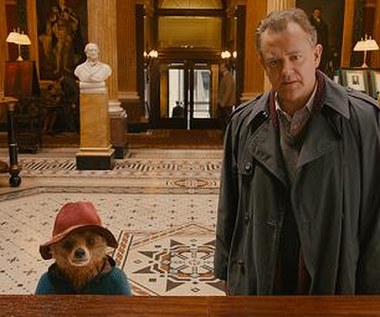 Hugh Bonneville w scenie z filmu "Paddington"
