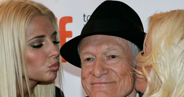 Hugh Hefner i jego króliczki, fot. Jim Ross &nbsp; /Getty Images/Flash Press Media