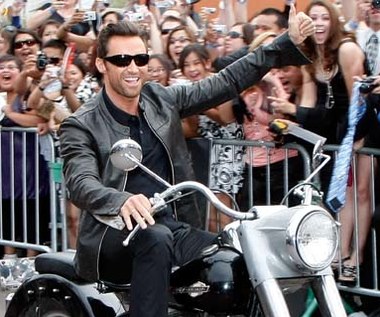 Hugh Jackman na motocyklu