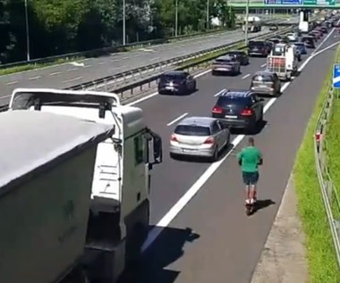 Hulajnogą pod prąd na autostradzie A6. Ten wybryk kosztował go 5 tysięcy