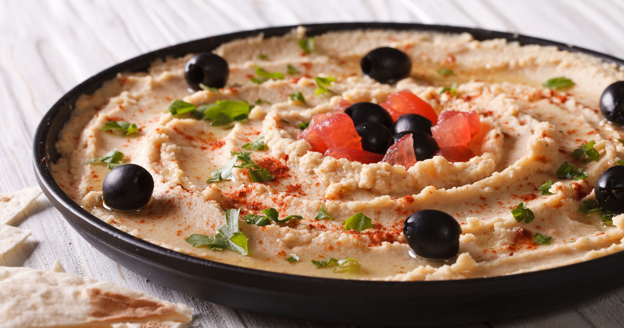 Hummus z oliwkami /123RF/PICSEL