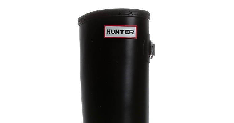 Hunter /.