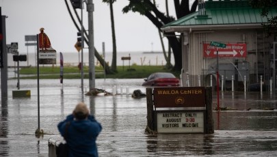 Huragan Lane przekształcił się w burzę tropikalną
