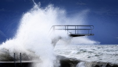 Huraganowy wiatr nad Europą: Ofiary w ludziach, miejscowości bez prądu 