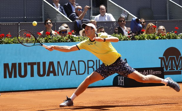 Hurkacz odpadł z turnieju w Madrycie. Bez szans w meczu z Djokovicem