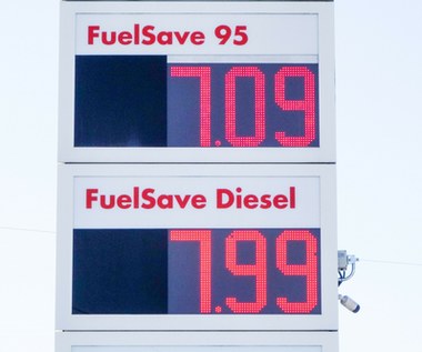 Hurtowe ceny paliwa spadają. Zatankujemy taniej?