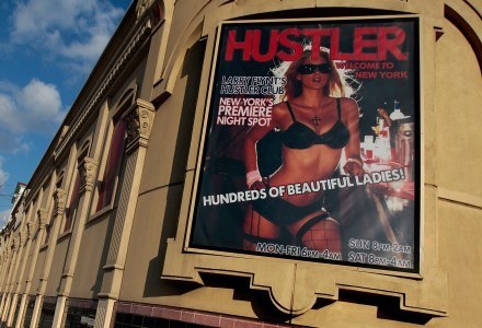 Hustler - jeden z programów w ofercie Dialog /AFP