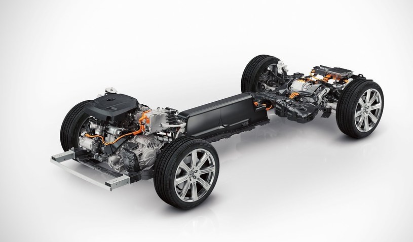 Hybrydowy układ napędowy Volvo XC90 /Informacja prasowa